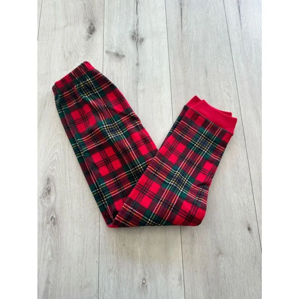 The Children’s Place Plaid Microfleece Pajamas Red 7/8 NWT IN PACKAGE
